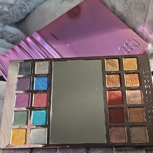 Urban Decay Eyeshadow Palette with Vibrant Colors